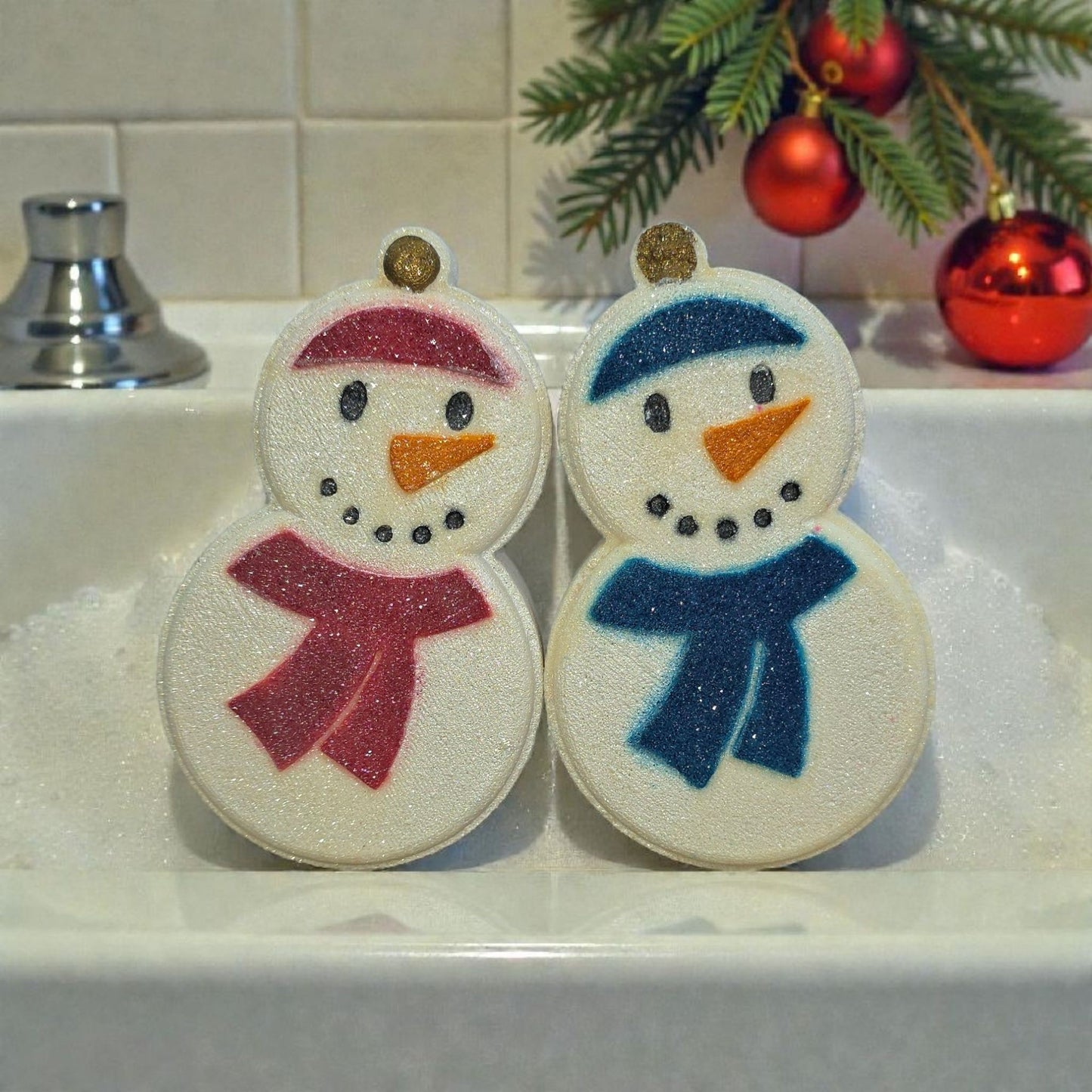 Snowman Bath Bomb – Colorful Foamy Bath Fizzy | Goji Berry Bliss